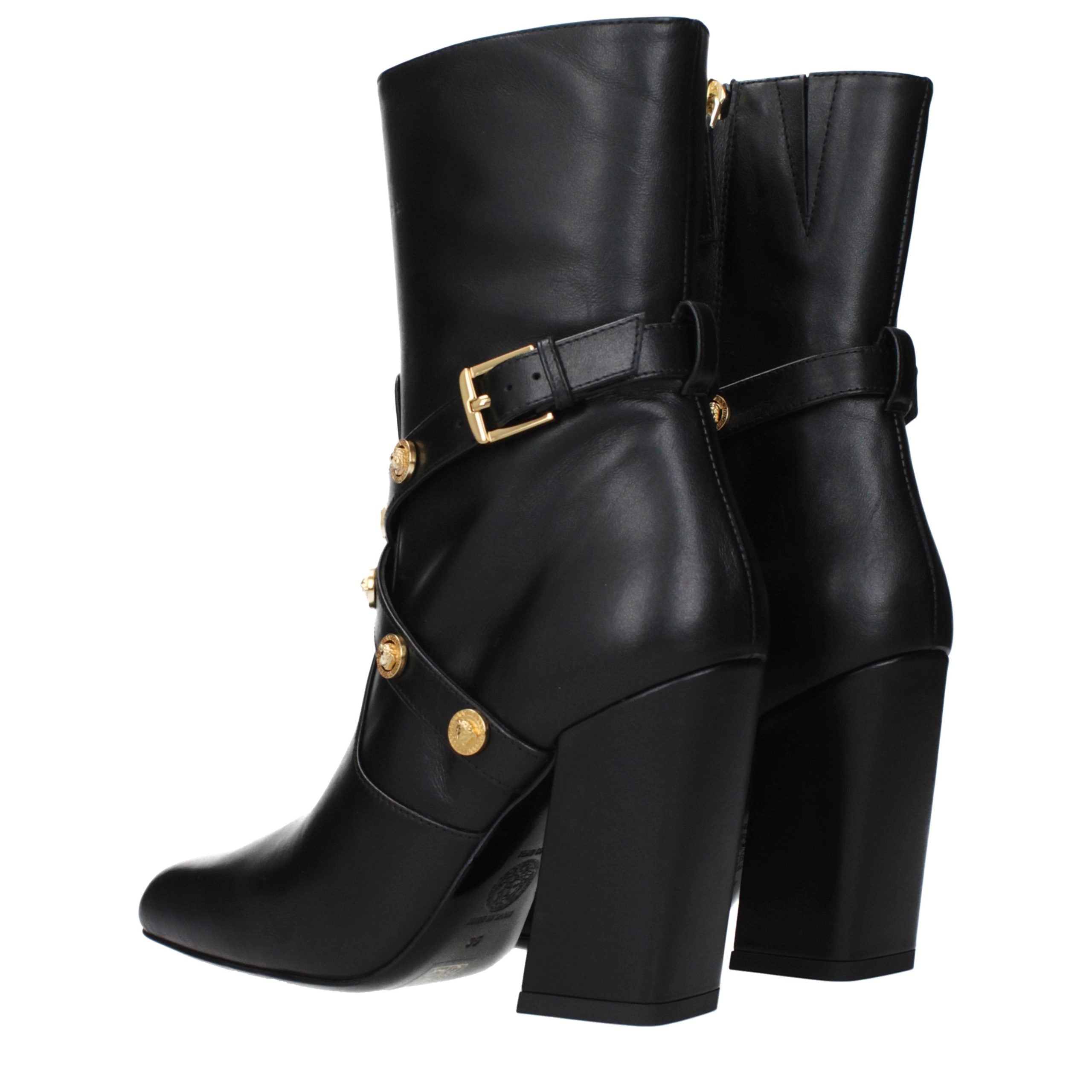 Versace – Bottines en cuir noir à talon haut et bout carré