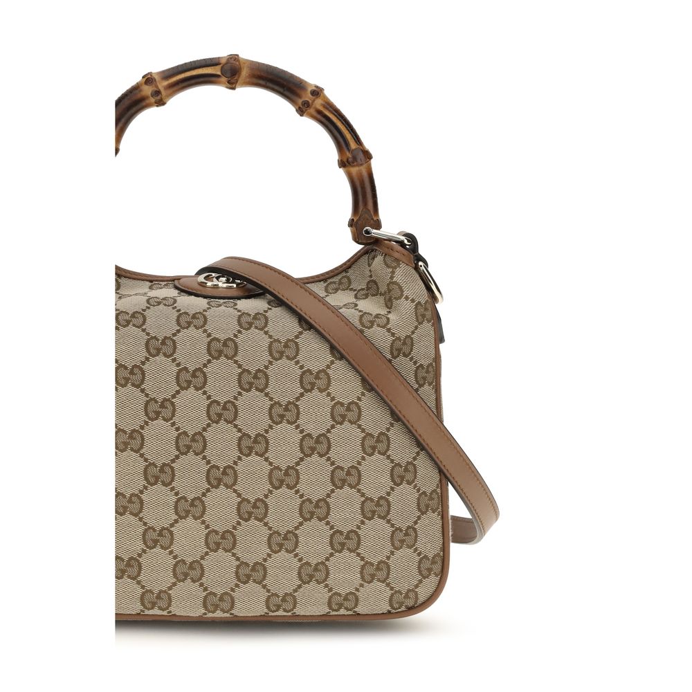 Gucci – Sac porté épaule Diana Small en tissu GG