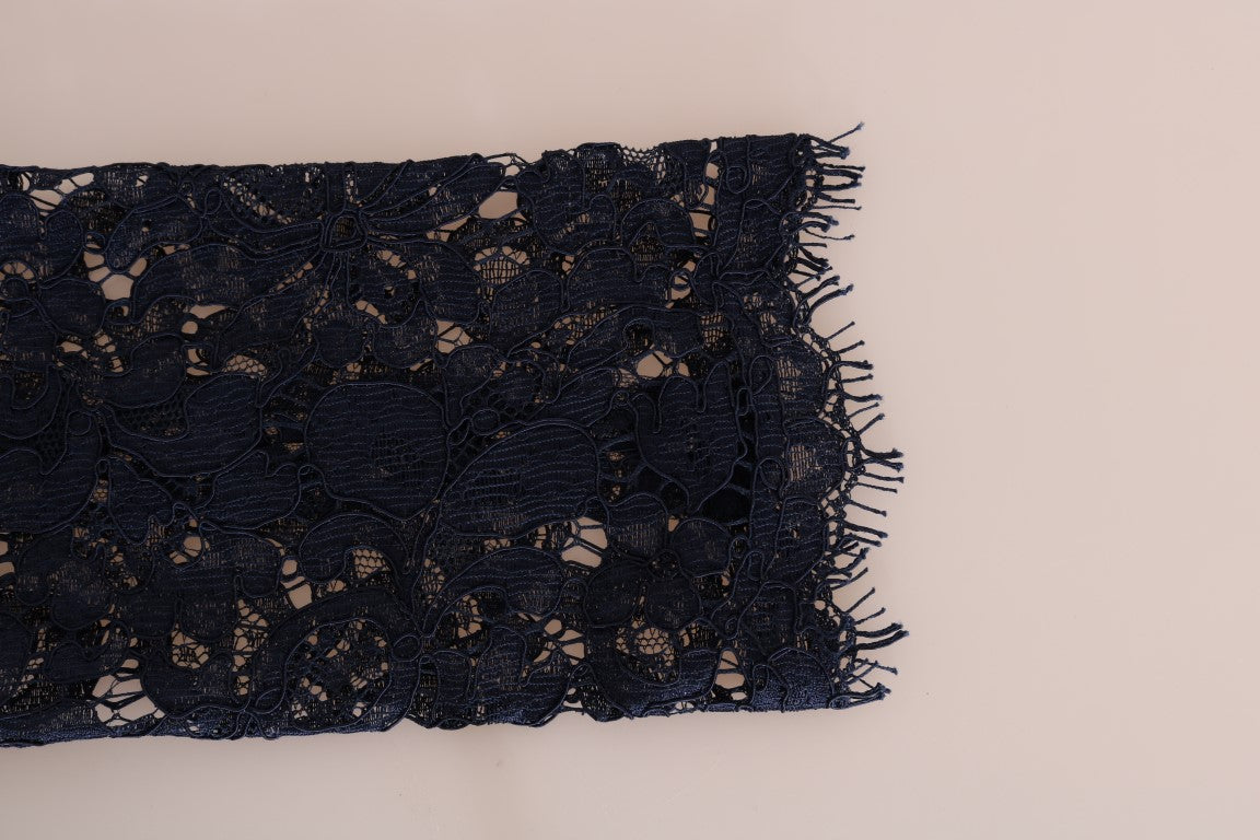 Blaues Etuikleid aus Taormina-Blumenspitze