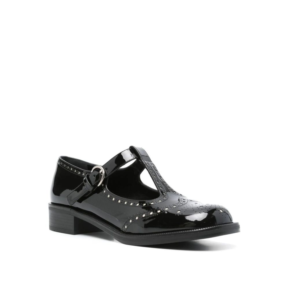 Miu Miu — Ballerines en cuir de veau verni avec détails ajourés