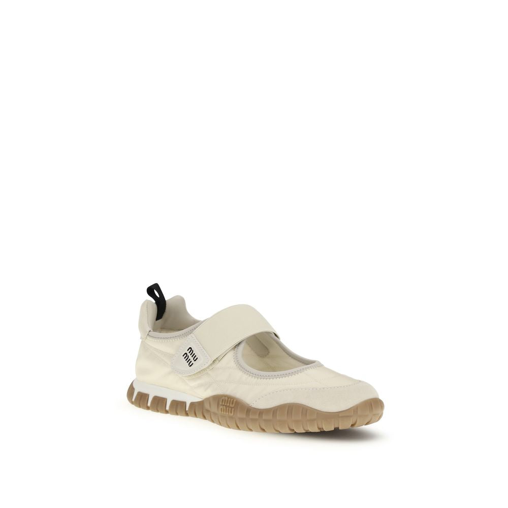 Miu Miu — Ballerines Tyre en polyamide recyclé beige
