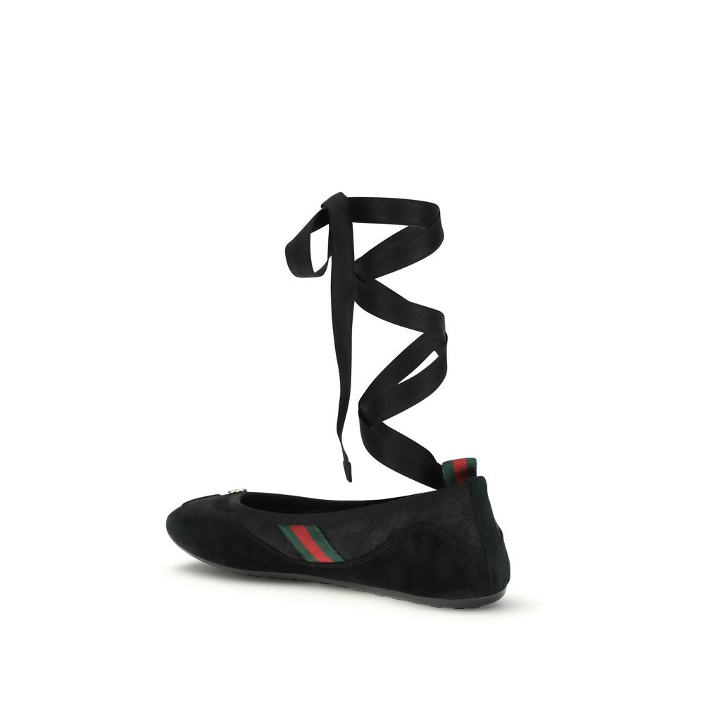 Gucci — Ballerines Shift noires en toile GG avec détails Web