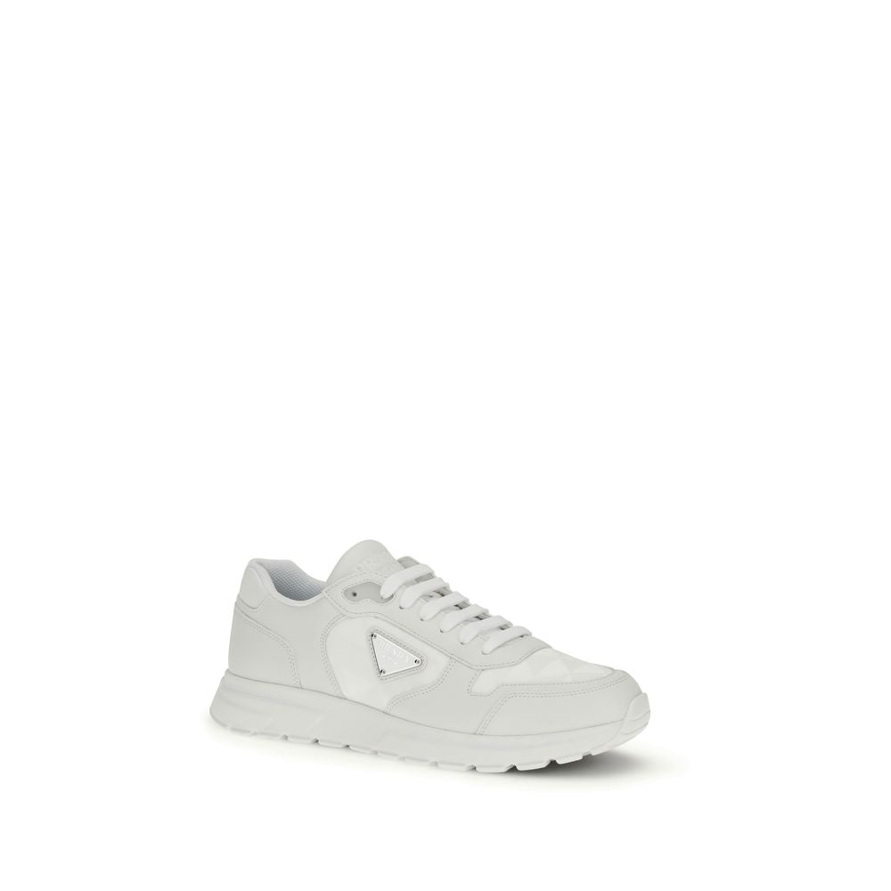 Prada – Sneakers en Re-Nylon et cuir avec logo triangulaire