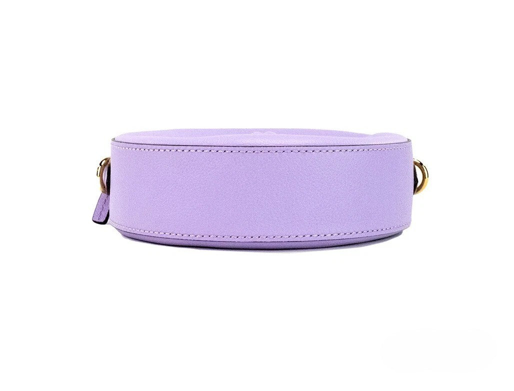 Versace – Sac crossbody Round Disco en cuir grainé lilas
