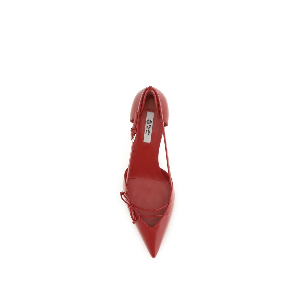 Prada – Escarpins side-cut en cuir avec détail nœud