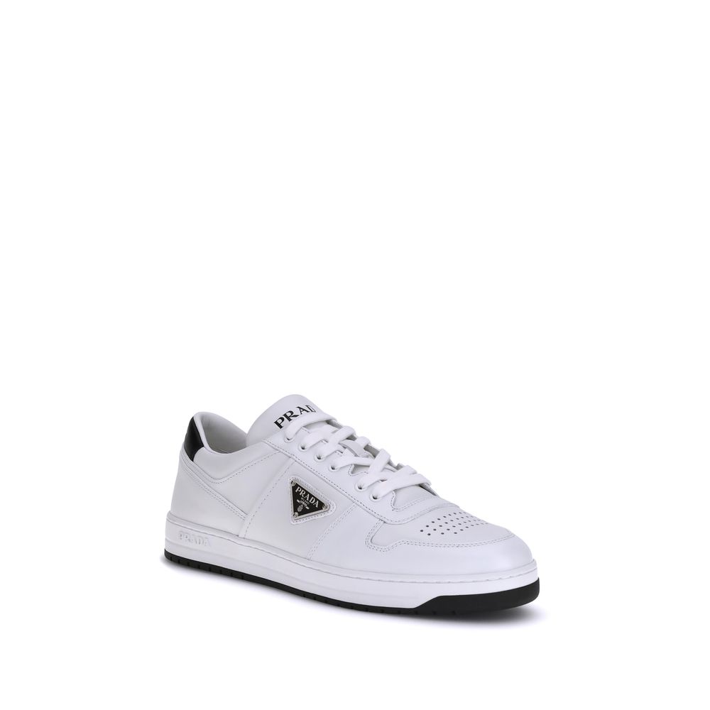 Prada – Sneakers en cuir avec logo triangle émaillé