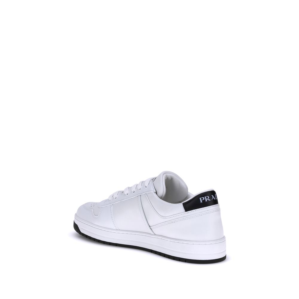 Prada – Sneakers en cuir avec logo triangle émaillé