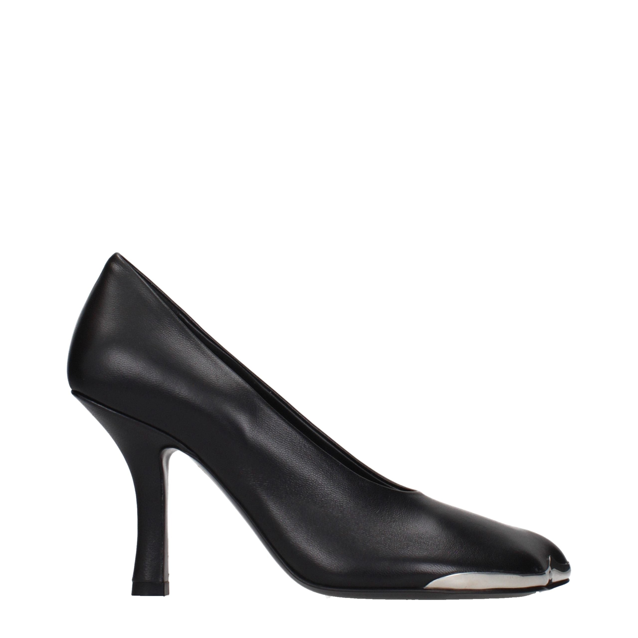 Burberry – Escarpins en cuir noir