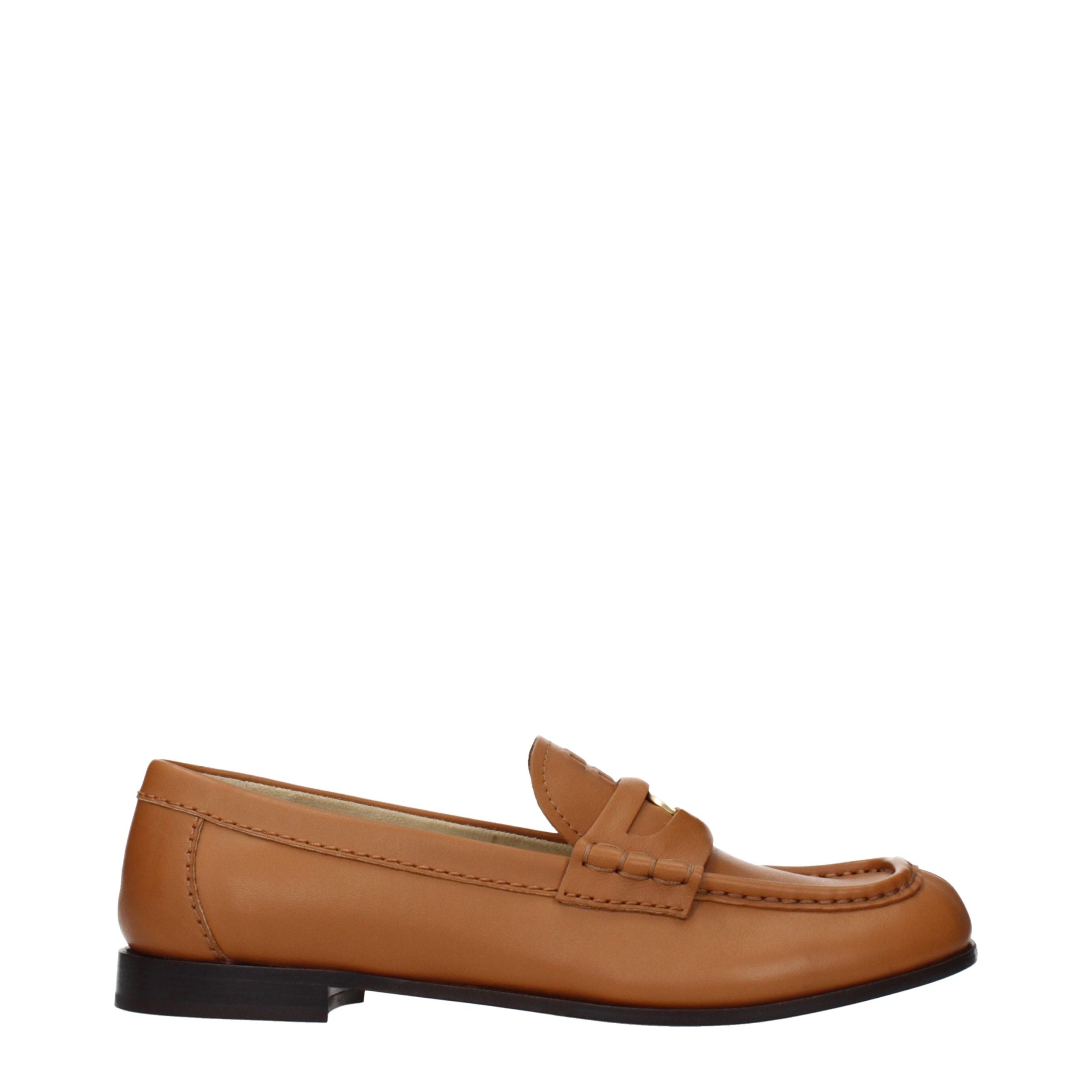 Miu Miu – Loafers en cuir marron avec logo frontal