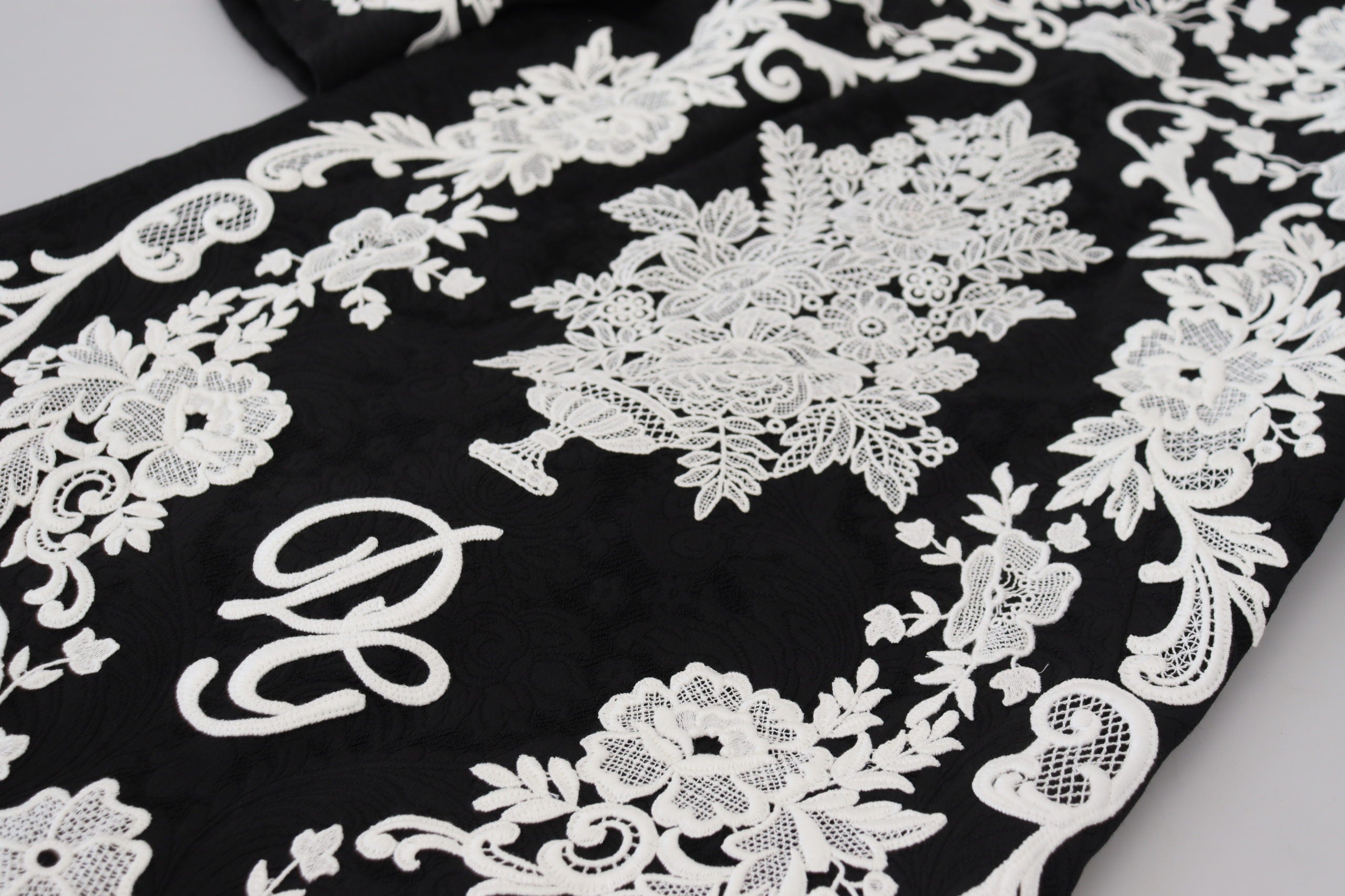 Robe Dolce & Gabbana Mini Noire Évasée avec Dentelle